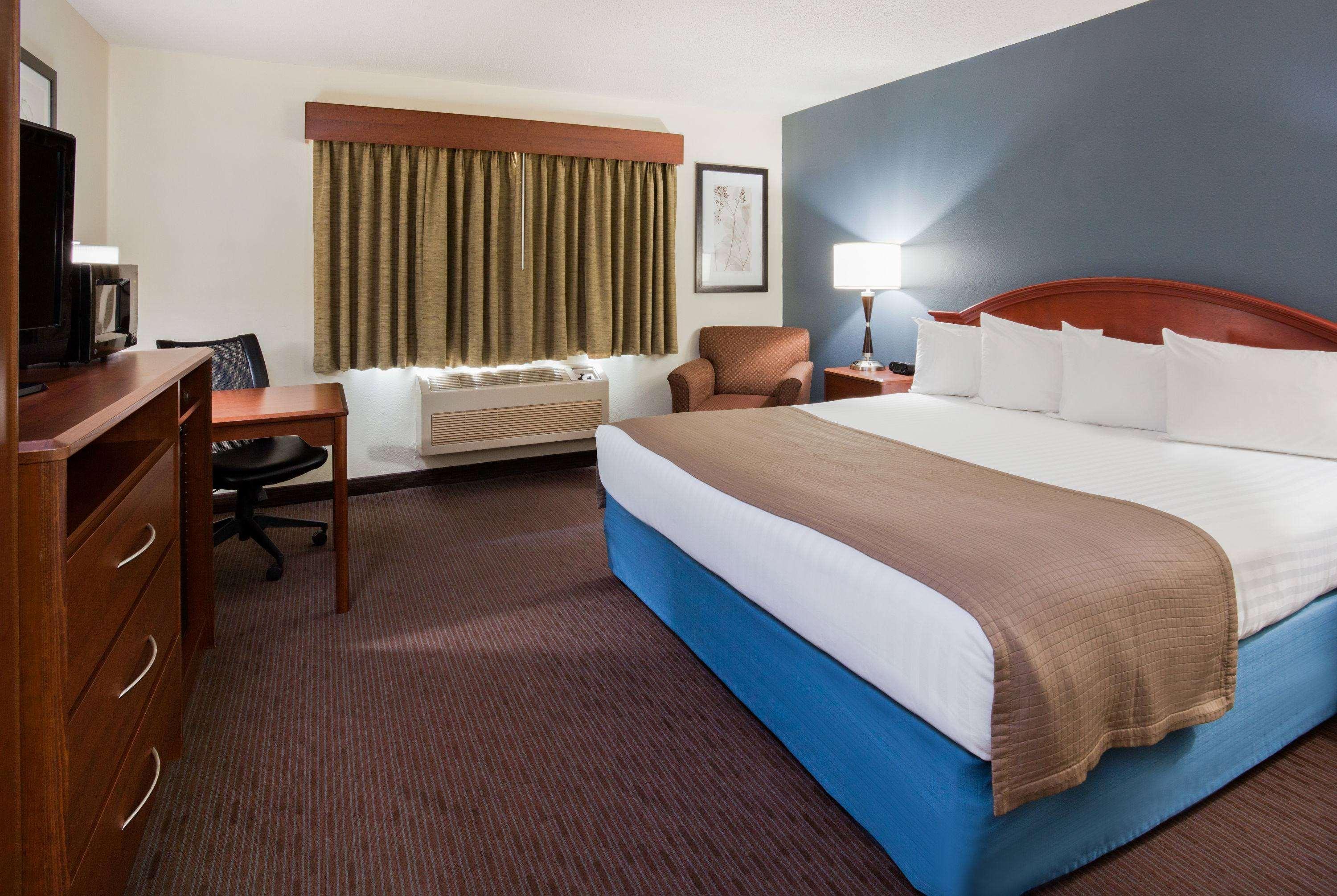 Americinn By Wyndham Spencer Екстер'єр фото